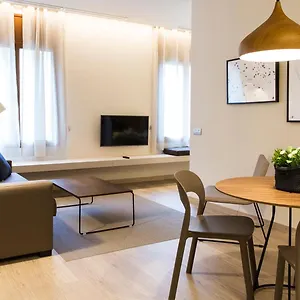 https://fisa-rentals-ramblas-apartments.topbarcelonahotels.com